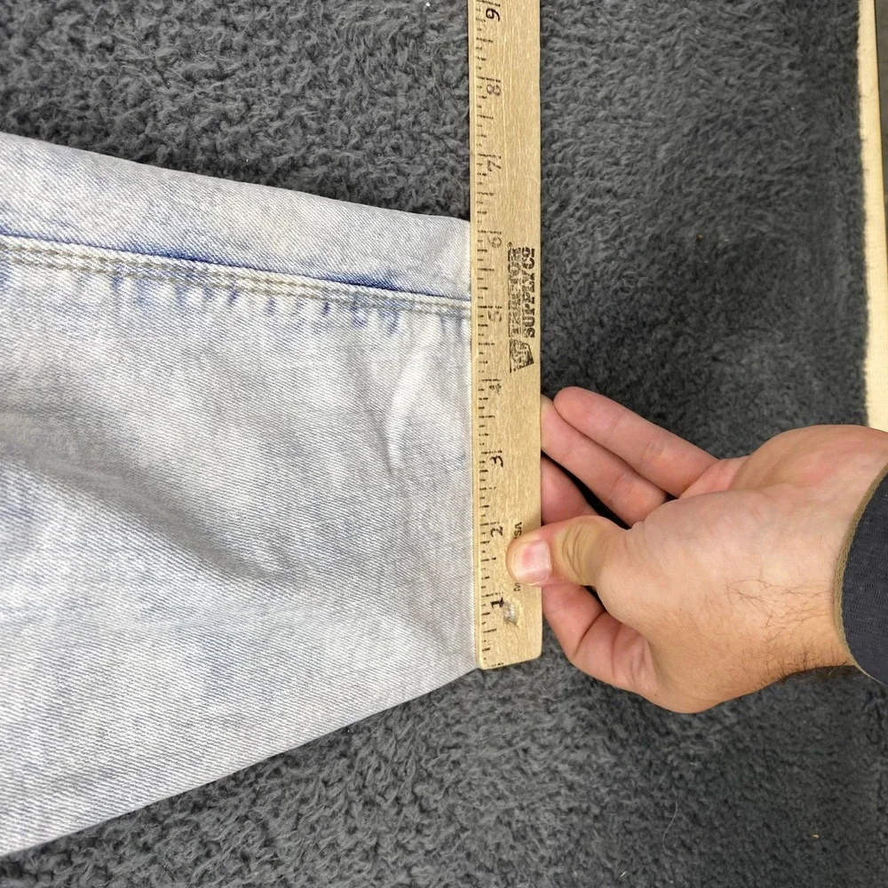 lei Juniors Size 11 Light Wash Distressed Ripped‎ Denim Jeans Button Fly